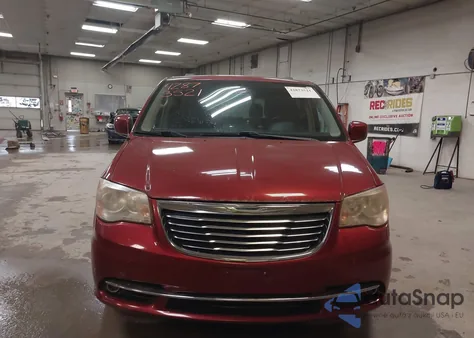 2013 Chrysler Town & Country Touring из США, поврежденный, VIN 2C4RC1BG7DR744429
